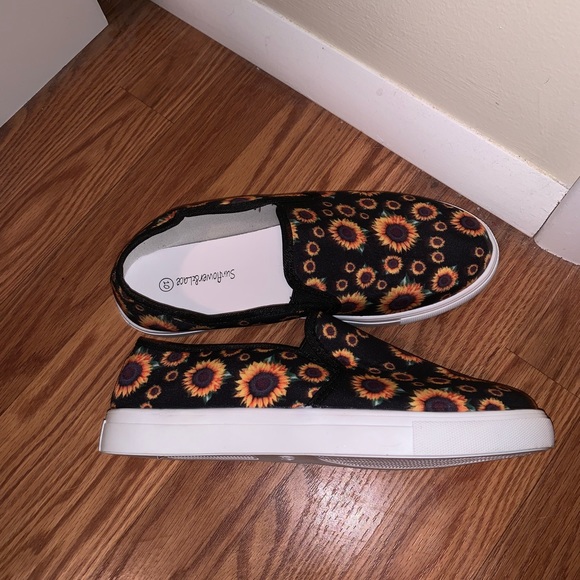 Sunflower Flat Shoes - Picture 3 of 4